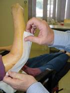 New wound dressing changes color when infections occur New wound dressing changes color when infections occur
