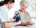 Report: Try both arms when measuring blood pressure Report: Try both arms when measuring blood pressure
