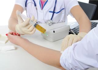 Fewer LTC workers are getting their flu vaccines, report finds Fewer LTC workers are getting their flu vaccines, report finds