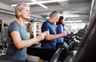 People diagnosed with Alzheimer’s should avoid strenuous workouts. People diagnosed with Alzheimer’s should avoid strenuous workouts.